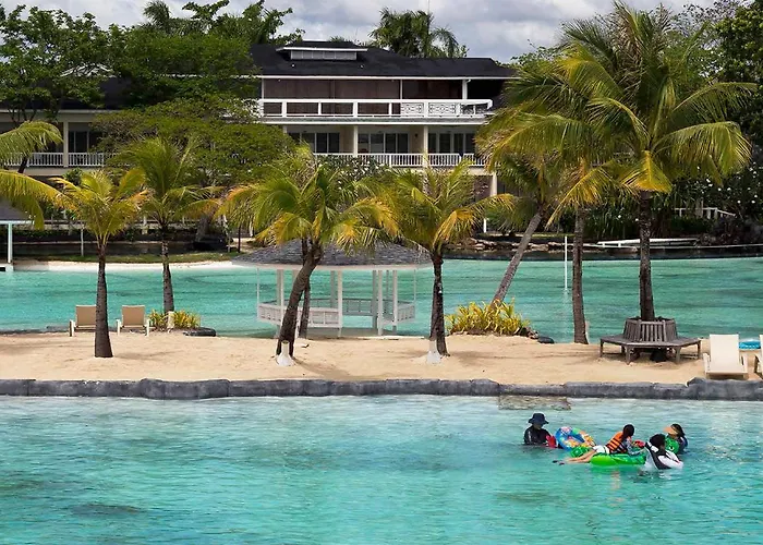 리조트 Plantation Bay A Real With A Real
